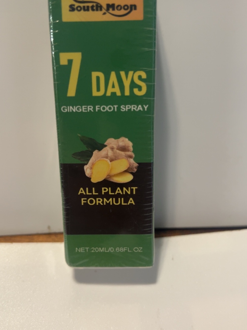 South Moon 7 Days Ginger Foot Spray - Green & Yellow
